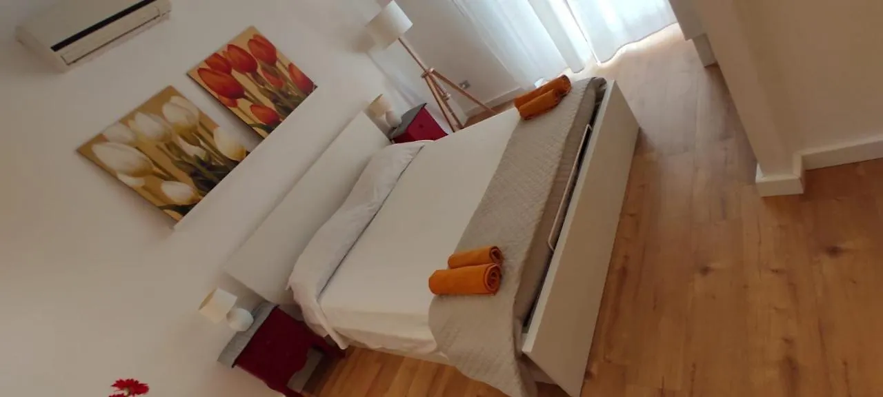 Krly Rooms קליארי
