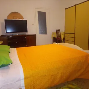 56 Euro A Notte Bed & Breakfast