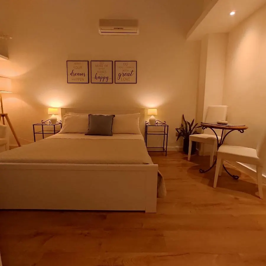 Guest house Krly Exclusive Rooms Cagliari Italy