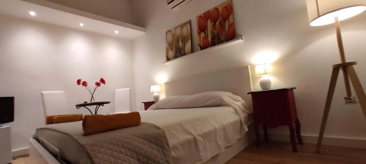 Krly Exclusive Rooms Cagliari 0*,